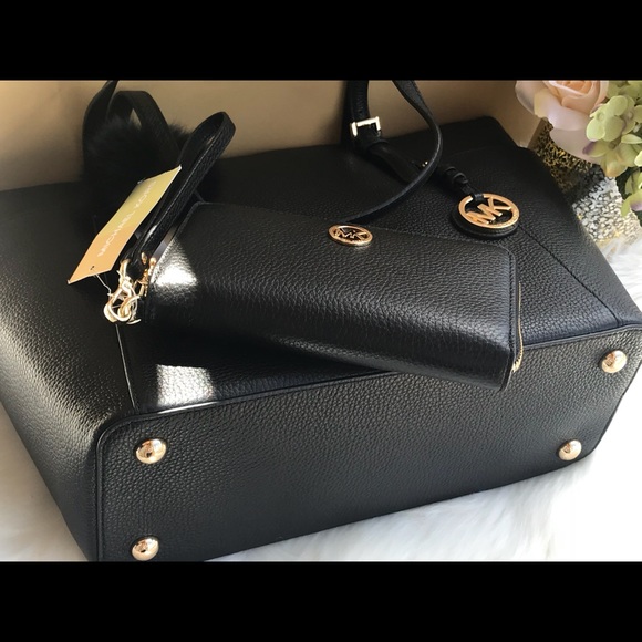 🌷MICHAEL KORS Black Pebbled Leather Tote Set - Picture 5 of 8